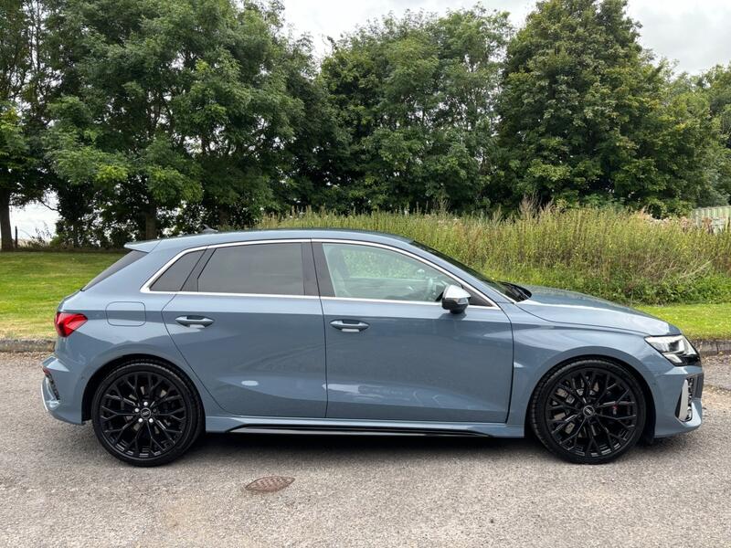 AUDI RS3