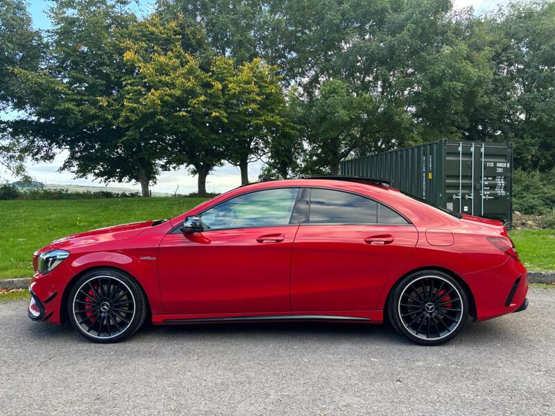 MERCEDES-BENZ CLA