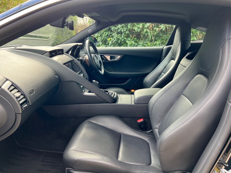 JAGUAR F-TYPE