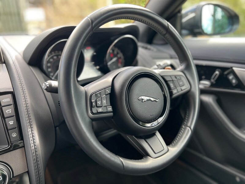 JAGUAR F-TYPE