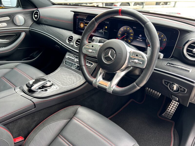 MERCEDES-BENZ E CLASS
