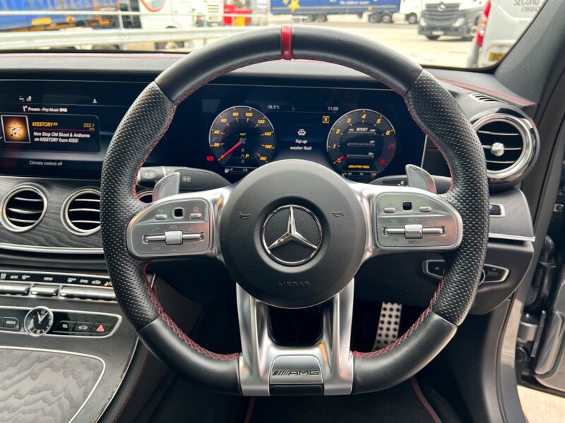 MERCEDES-BENZ E CLASS