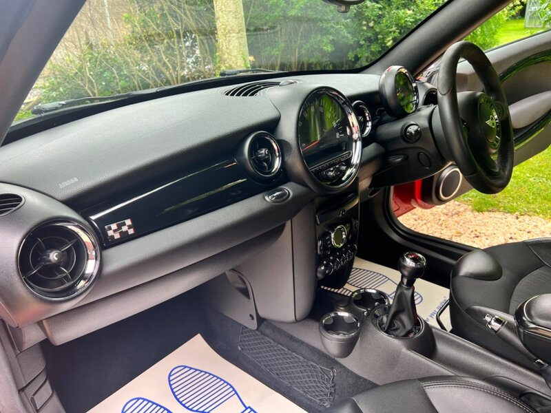 MINI MINI